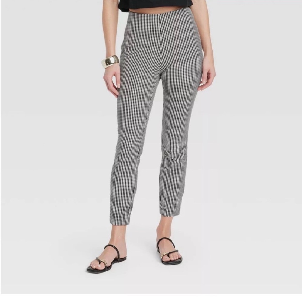 a new day gingham bi-stretch skinny Pants size 8